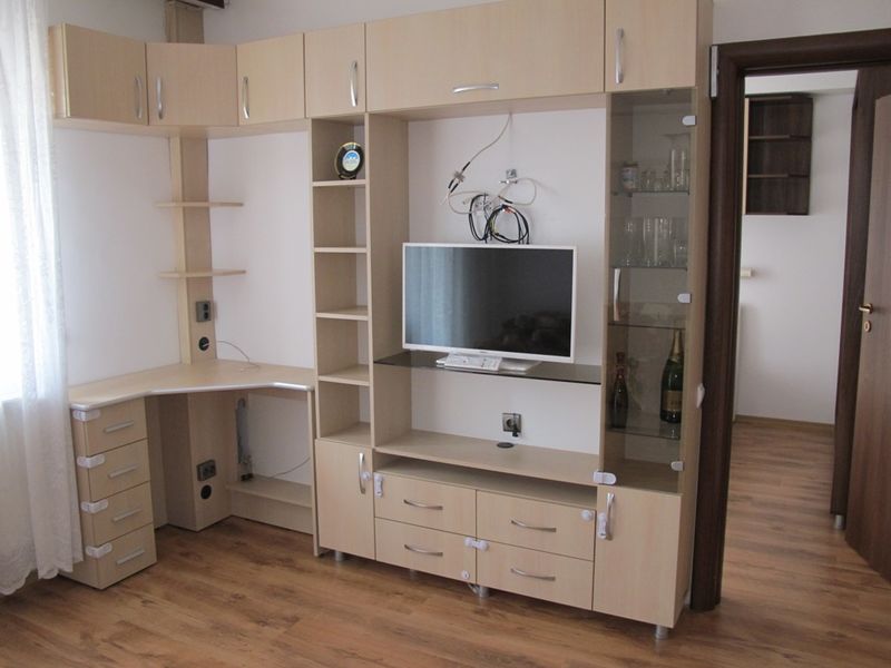 Berceni, semistradal, 5 min. metrou si piata, parcare inclusa